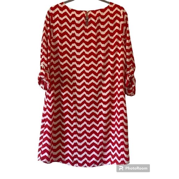 Charming Charlie Women's Red & White Zigzag Print Long-Sleeve Shift Dress Size M - Picture 2 of 5